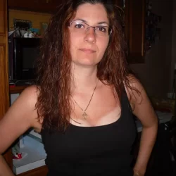 20260912-amator-milf-porno-adel (1).webp